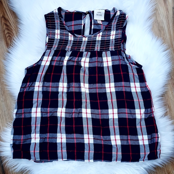 ⭐️PLAID SLEEVELESS TOP - Picture 4 of 4